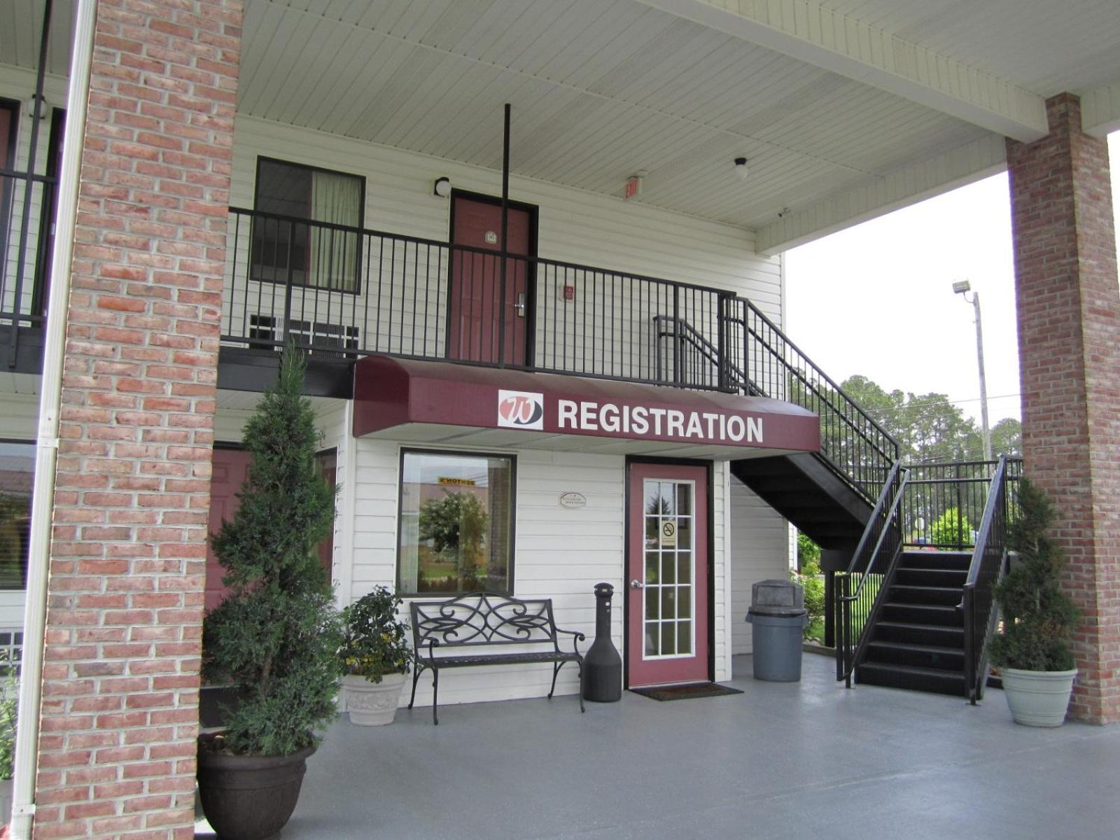 Western Inn & Suites Douglas Ngoại thất bức ảnh
